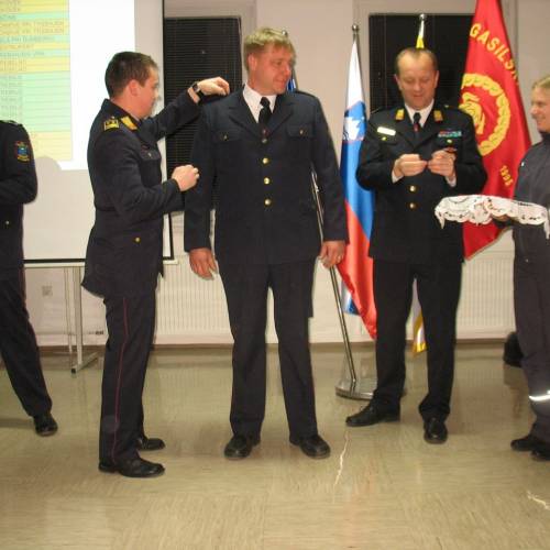 Svečana podelitev čina novim nižjim gasilskim častnikom