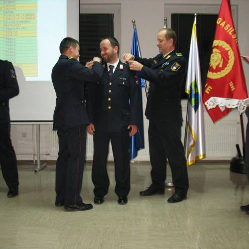  Svečana podelitev čina novim nižjim gasilskim častnikom
