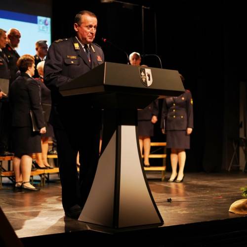 Podelili listine za čin gasilski častnik in višji gasilski častnik