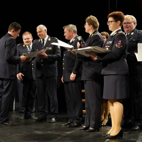 Podelili listine za čin gasilski častnik in višji gasilski častnik