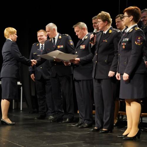 Podelili listine za čin gasilski častnik in višji gasilski častnik