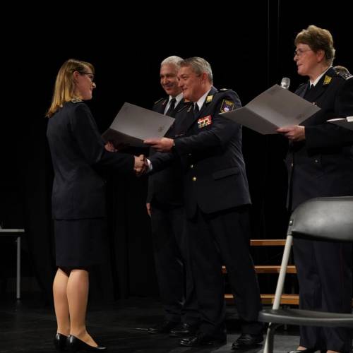 Podelili listine za čin gasilski častnik in višji gasilski častnik