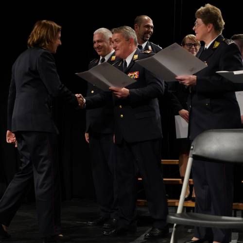 Podelili listine za čin gasilski častnik in višji gasilski častnik