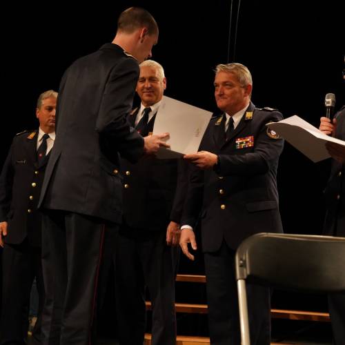 Podelili listine za čin gasilski častnik in višji gasilski častnik