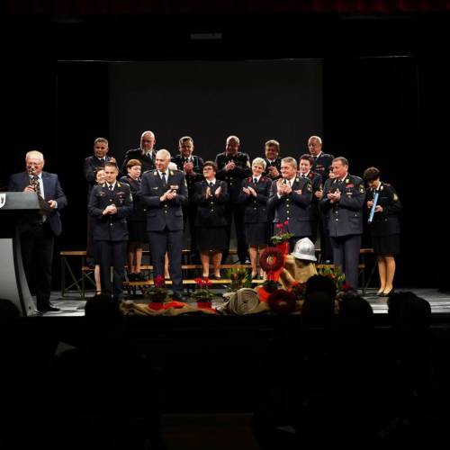 Podelili listine za čin gasilski častnik in višji gasilski častnik