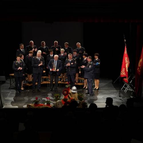 Podelili listine za čin gasilski častnik in višji gasilski častnik