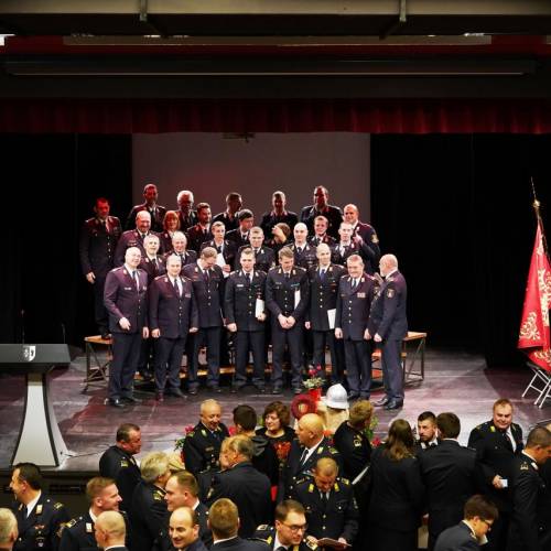 Podelili listine za čin gasilski častnik in višji gasilski častnik