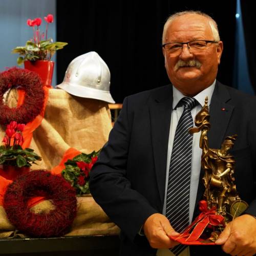 Podelili listine za čin gasilski častnik in višji gasilski častnik