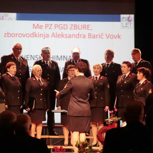 Podelili listine za čin gasilski častnik in višji gasilski častnik