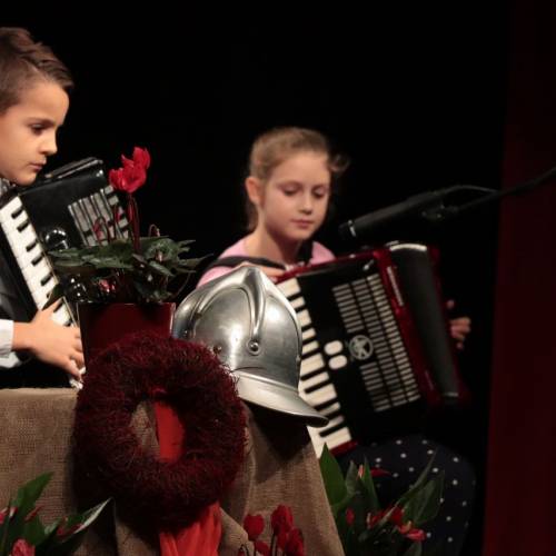 Podelili listine za čin gasilski častnik in višji gasilski častnik