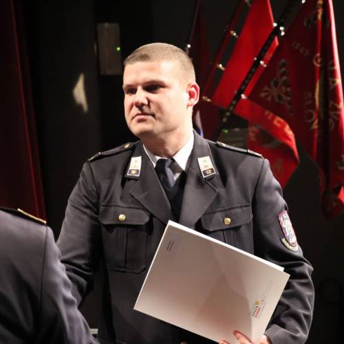 Podelili listine za čin gasilski častnik in višji gasilski častnik