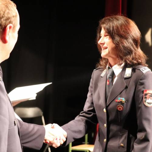 Podelili listine za čin gasilski častnik in višji gasilski častnik