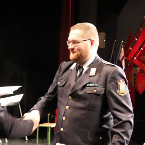 Podelili listine za čin gasilski častnik in višji gasilski častnik