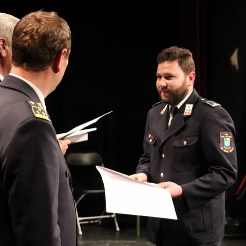 Podelili listine za čin gasilski častnik in višji gasilski častnik