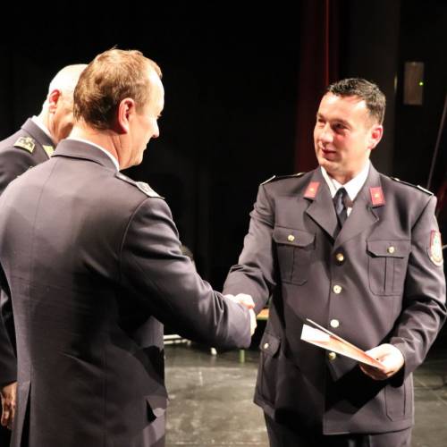 Podelili listine za čin gasilski častnik in višji gasilski častnik