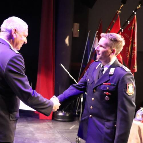 Podelili listine za čin gasilski častnik in višji gasilski častnik