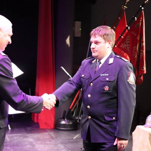 Podelili listine za čin gasilski častnik in višji gasilski častnik