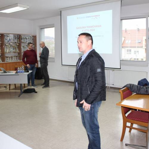 Usposabljanje in testiranje obstoječih gasilskih sodnikov
