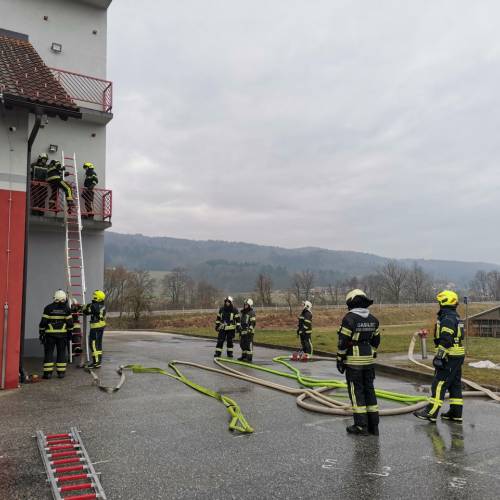 Tečaj za operativnega gasilca - praktične vaje