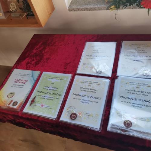 V PGD Velika Strmica na akademiji podelili priznanja GZT